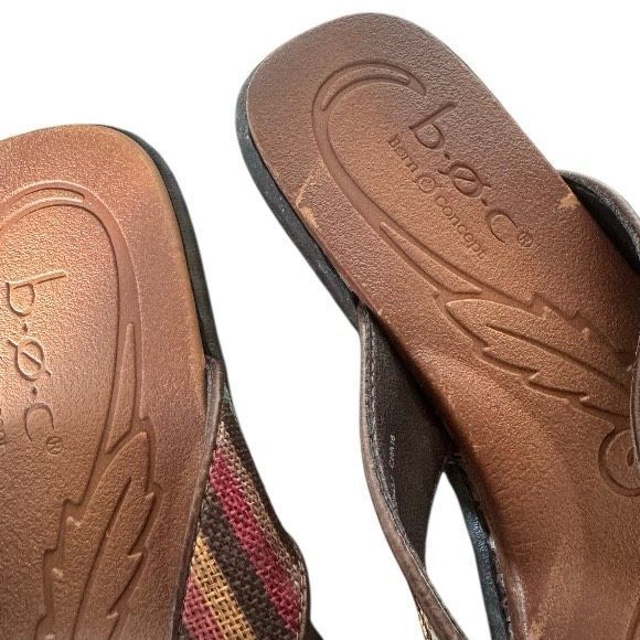 b.o.c Striped Wedge Flip Flops Size 9 - Picture 5 of 6
